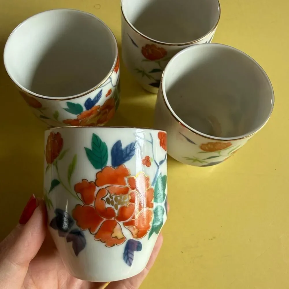 Set of 4 Japanese Porcelain Peony Tea Cups - Otagiri Mercantile Company (OMC)
